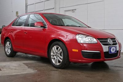 2010 Volkswagen Jetta Sedan 4dr DSG TDI - Click to see full-size photo viewer