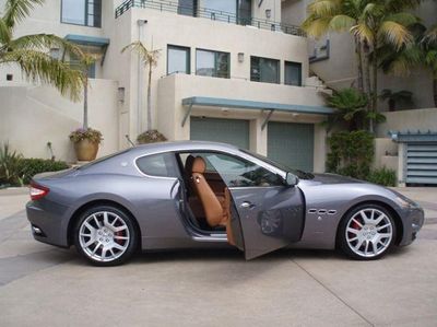 2009 Maserati GranTurismo Base Trim - Click to see full-size photo viewer