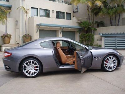 2009 Maserati GranTurismo Base Trim - Click to see full-size photo viewer